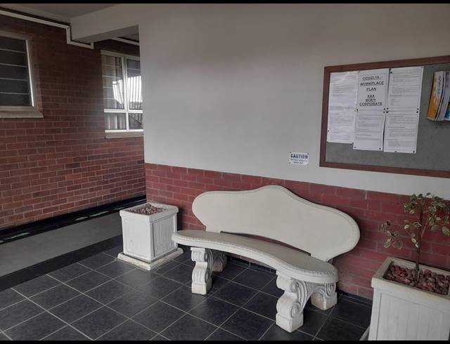 1 BEDROOM FLAT RENTED IN ESSENWOOD